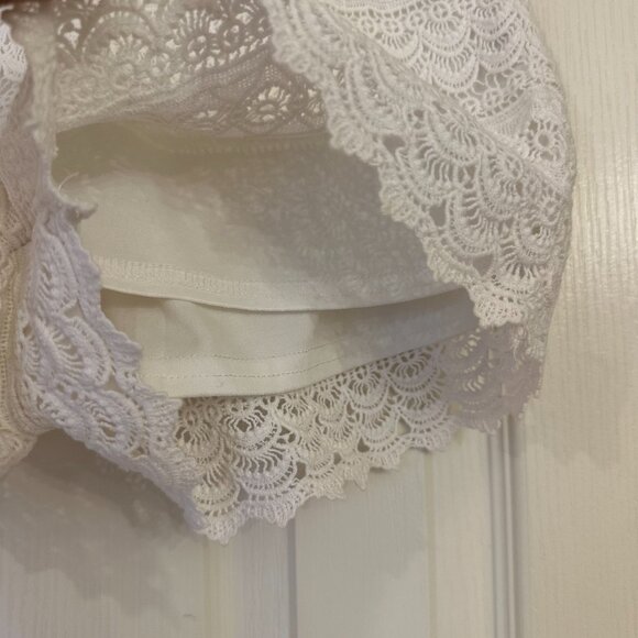 Jolt - White - Crochet Scalloped Shorts - S - Picture 2 of 5
